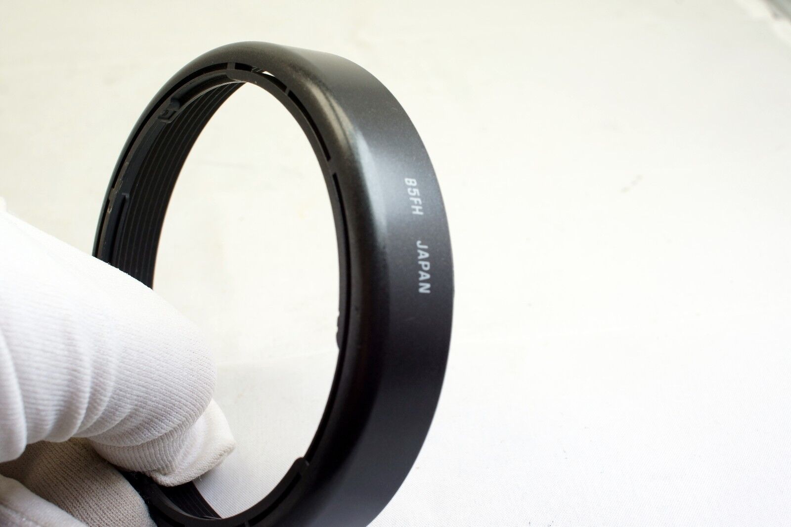 Tamron B5FH Lens Hood Shade for 28-200mm f3.8-5.6 AF (non Super)