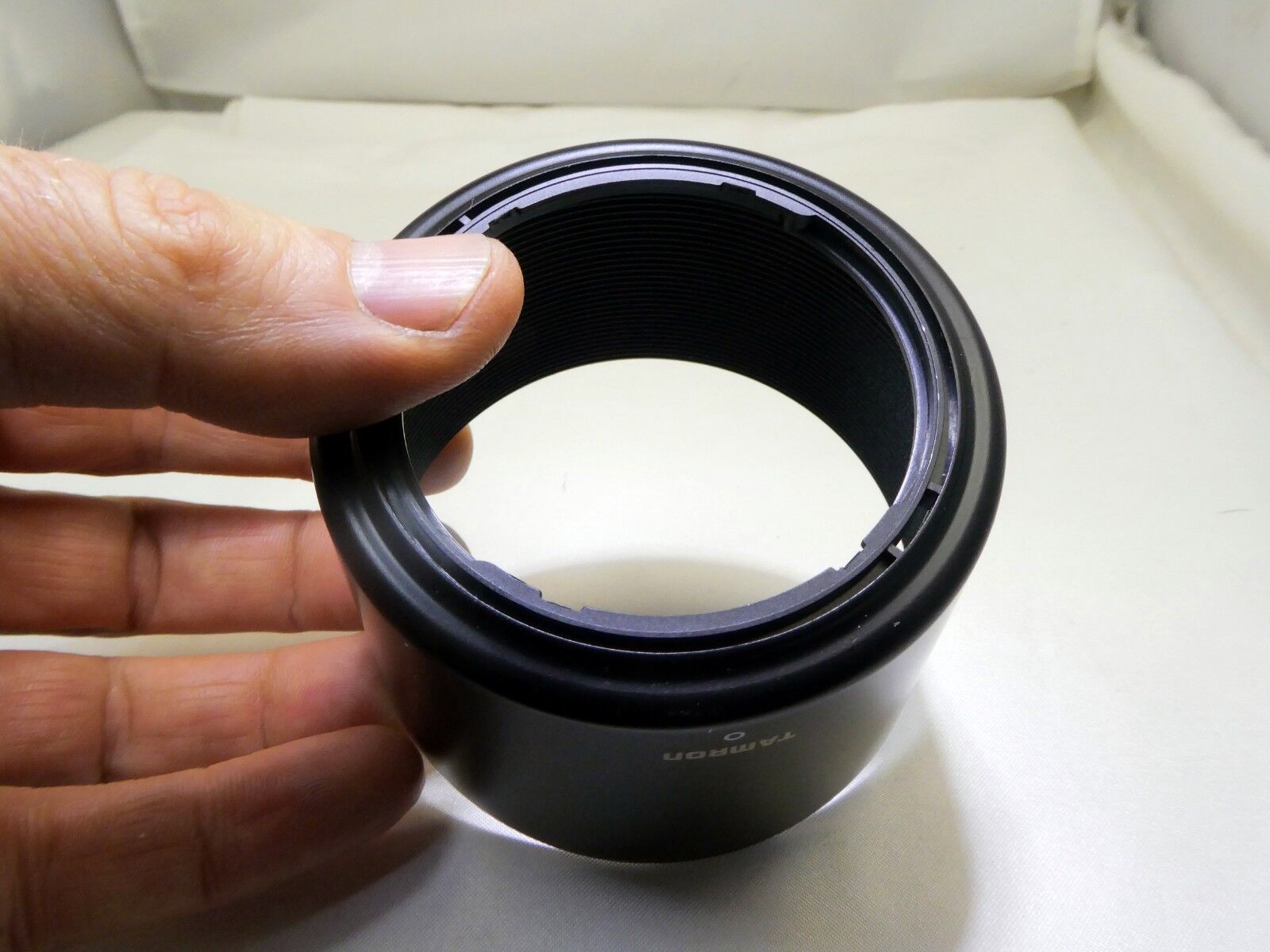 Tamron 1C6FH Camera Lens Hood Shade For AF 80-210mm f4.5-5.6 Genuine OEM