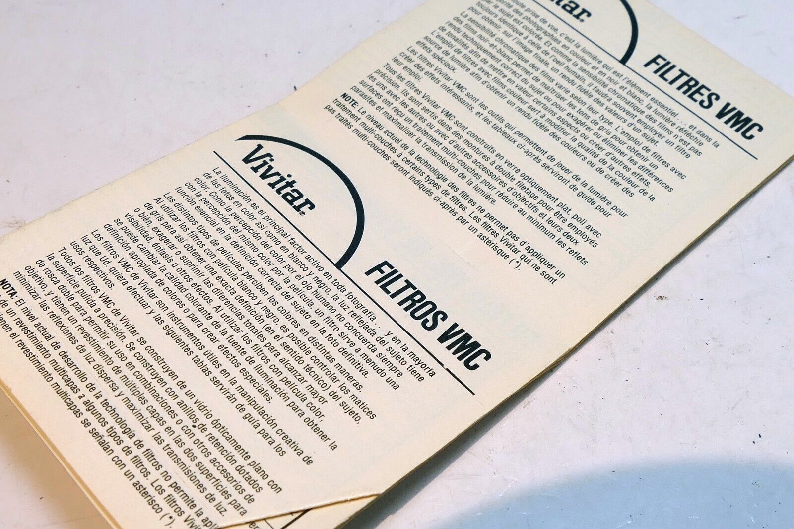 Vivitar table selector for B&W and color film filter guide brochure