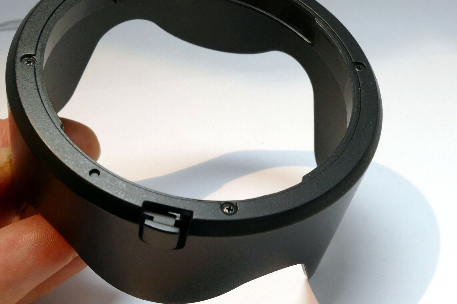 Replacement LH-72 Lens Hood Shade for Canon EF 35mm f2.0 IS USM f2 EW-72