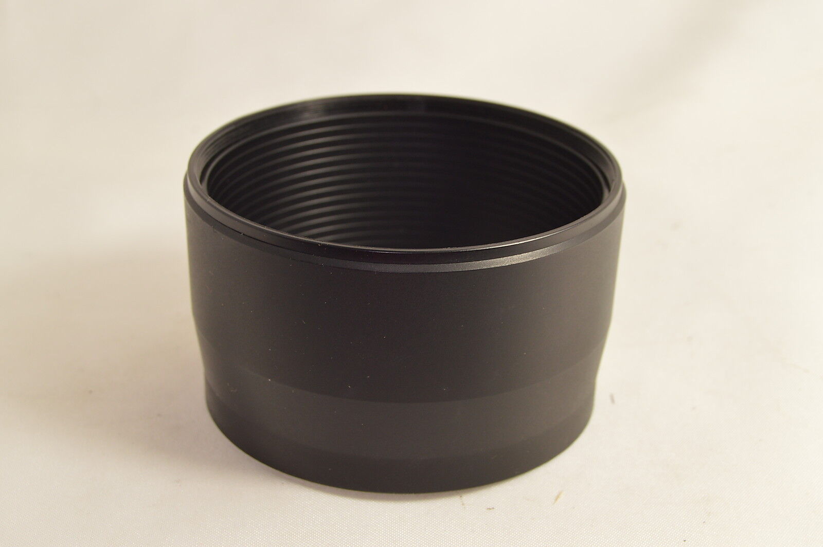 Panasonic Plastic Lens Hood O121025 63.3mm female threads