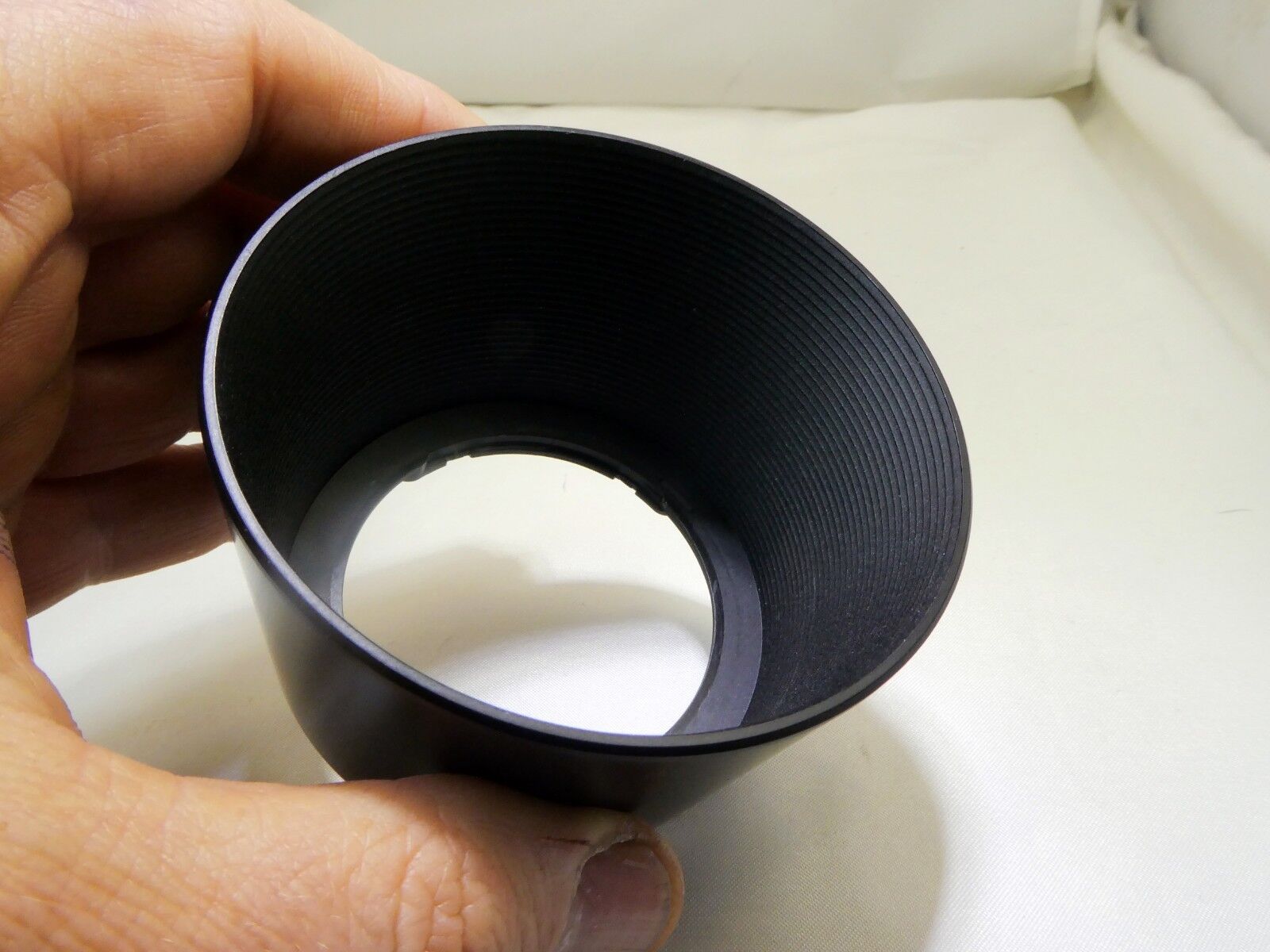 Tamron 1C6FH Camera Lens Hood Shade For AF 80-210mm f4.5-5.6 Genuine OEM
