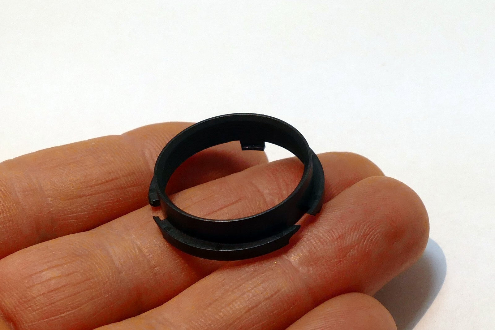 Tamron lens ring 27mm OD plastic 26mm ID 100 400