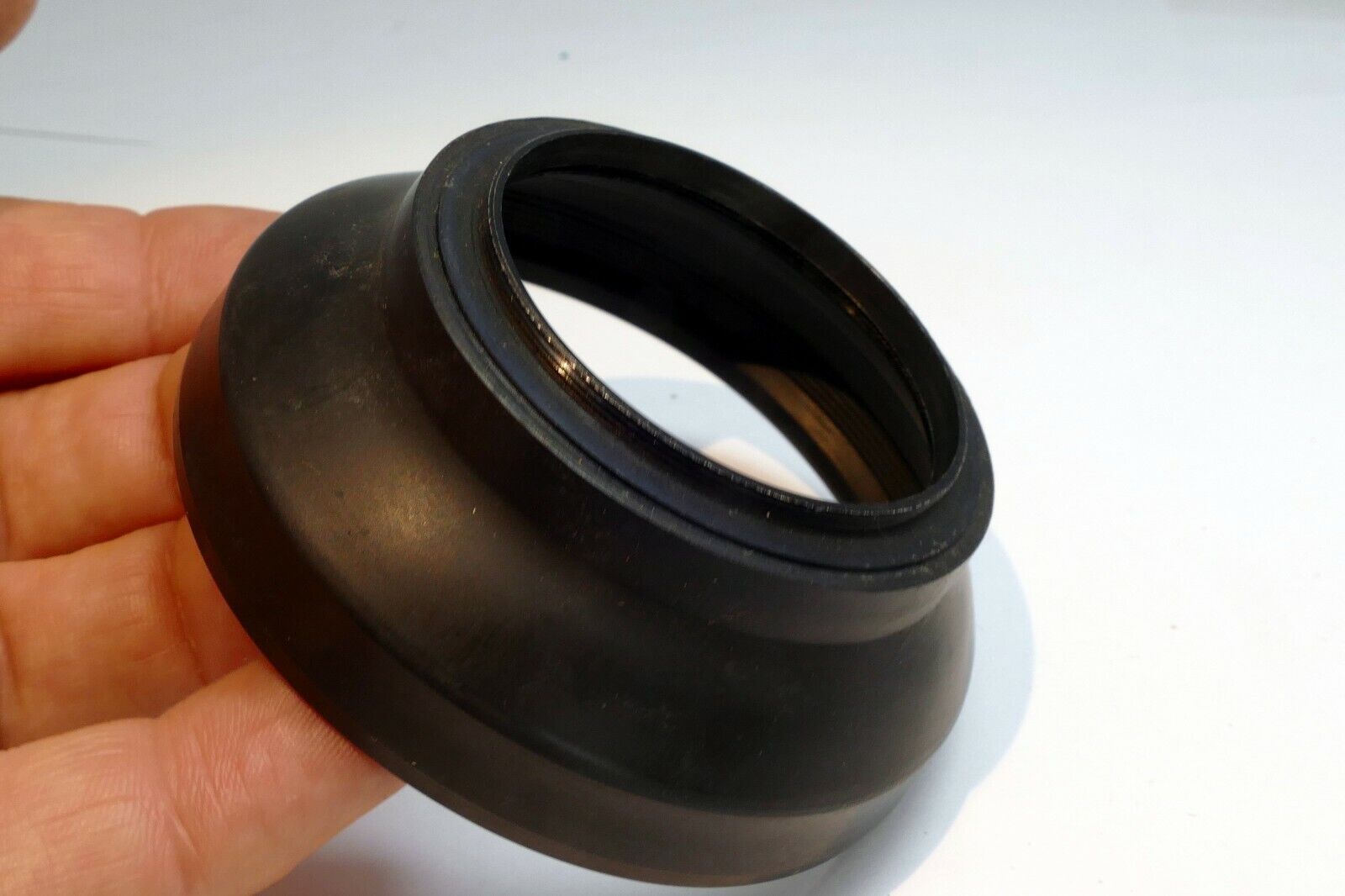 49mm Collapsible Rubber Lens Hood Shade screw in  for 50mm f1.7 f1.8