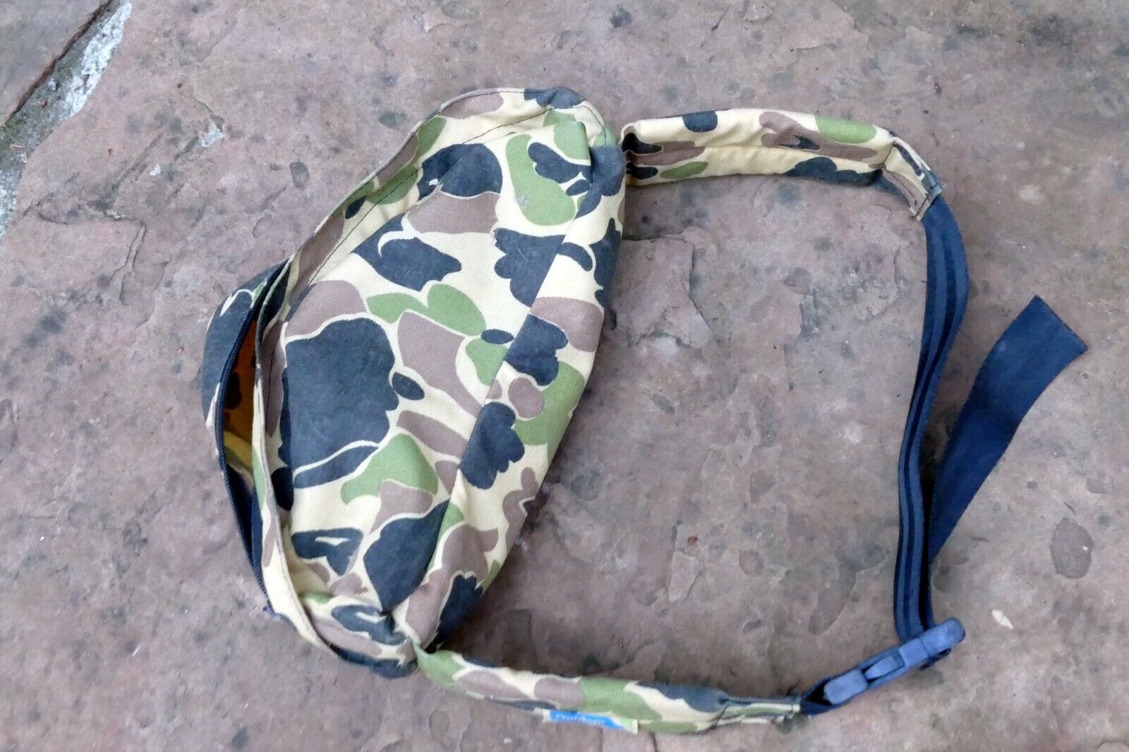 Top-Load Holster Camera Waist Bag Pouch Belt snap on CAMO green tactical pack