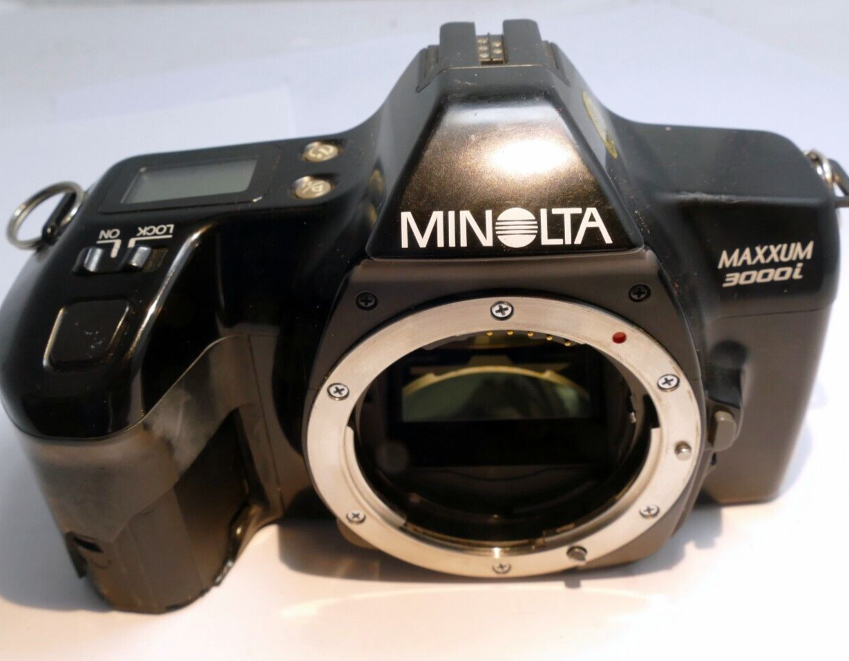 Minolta Maxxum 3000I 35mm Film SLR AF Camera Body