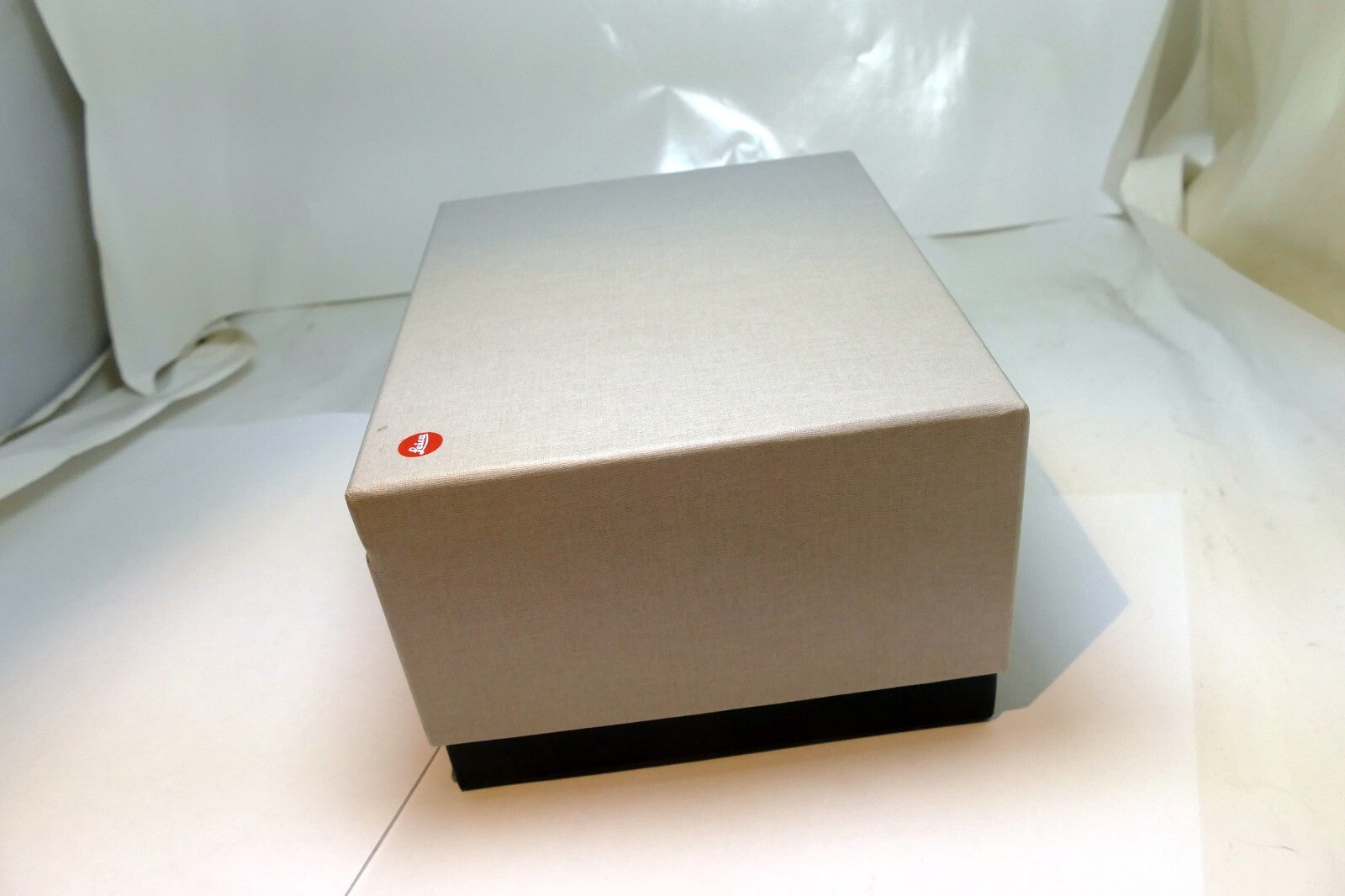 Empty Box for Leica Q  439-614.128-000 D1 Q2 camera body - original OEM