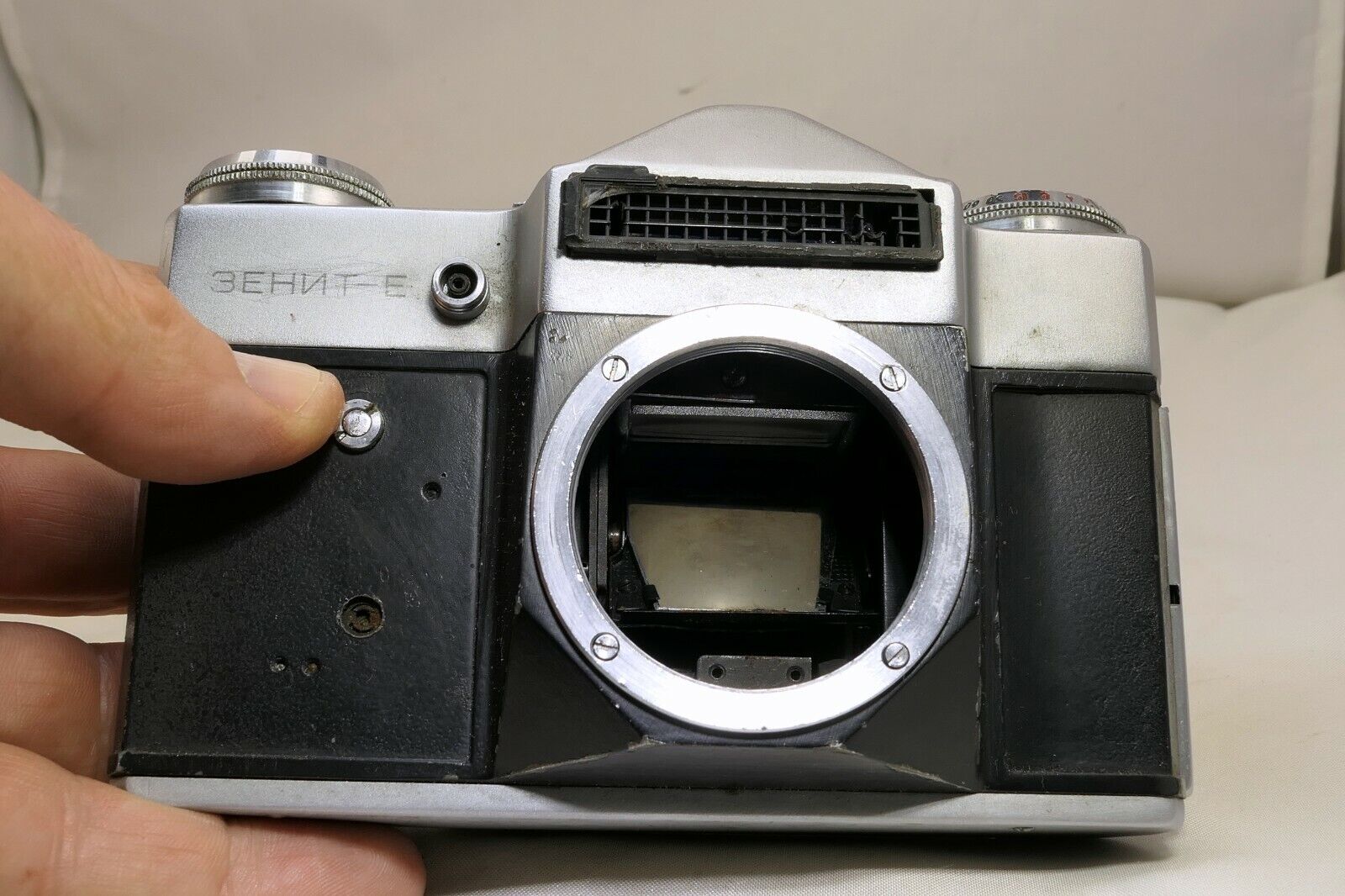 Zenit E camera body only 35mm SLR Film - PARTS AS IS - NOT WORKING