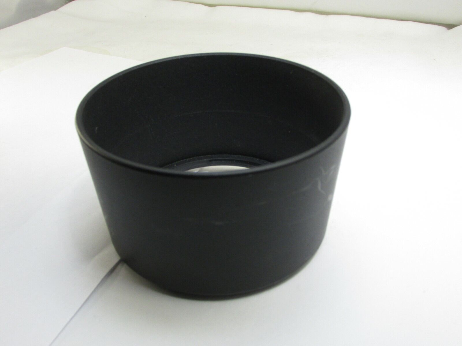 Plastic Lens Hood unknown brand 68.3mm ID  twist on type