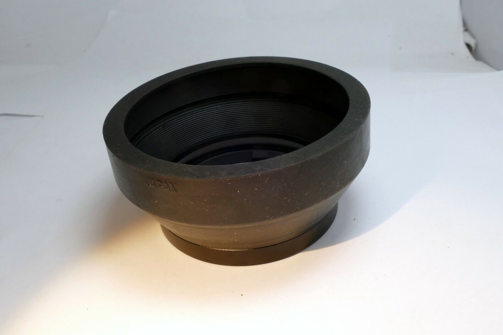 Vivitar 67mm RUBBER HOOD SHADE screw in 31-9740 for series 1 70-210mm f3.5 OEM