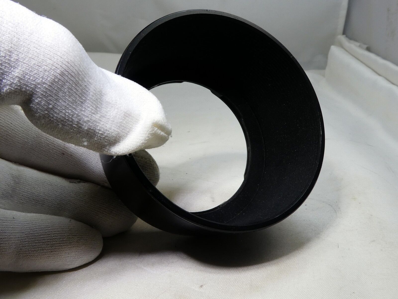 Tamron 1B4FH Plastic Lens Hood Shade for 58mm filter rim 70-300mm f4-5.6 AF LD