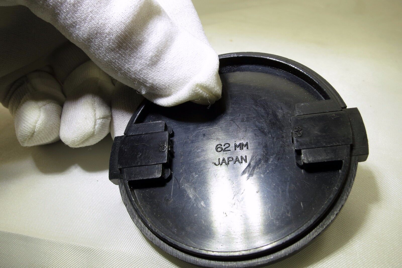 Vivitar 62mm front cap Snap on type plastic