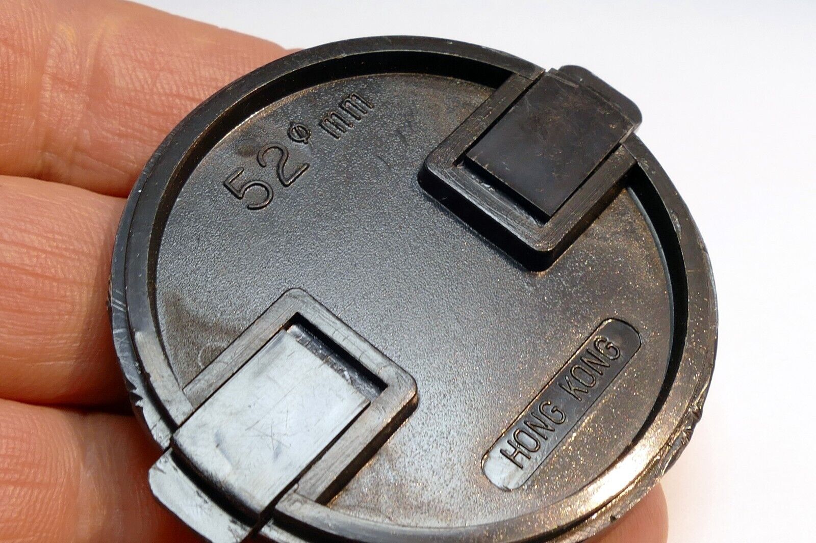 52mm snap on type Front Lens Cap for 18-55mm zoom lens