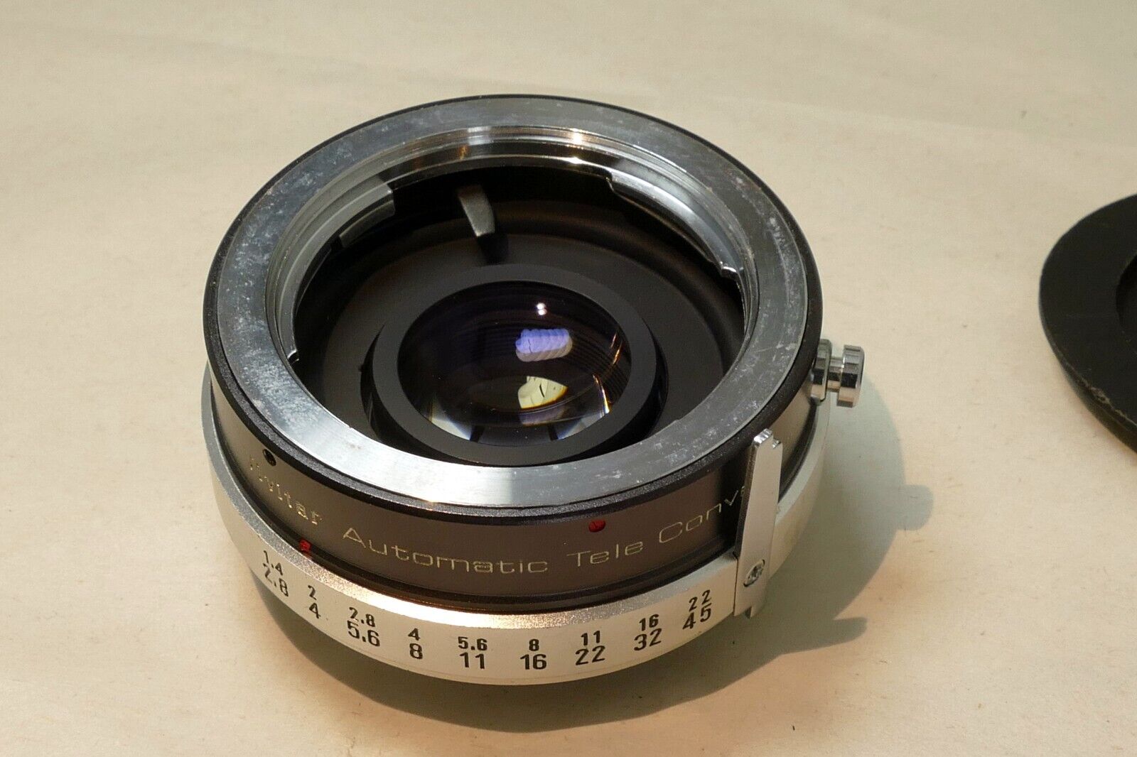 Vivitar 2X Automatic 2X-5 element Tele-Converter lens for Minolta MC