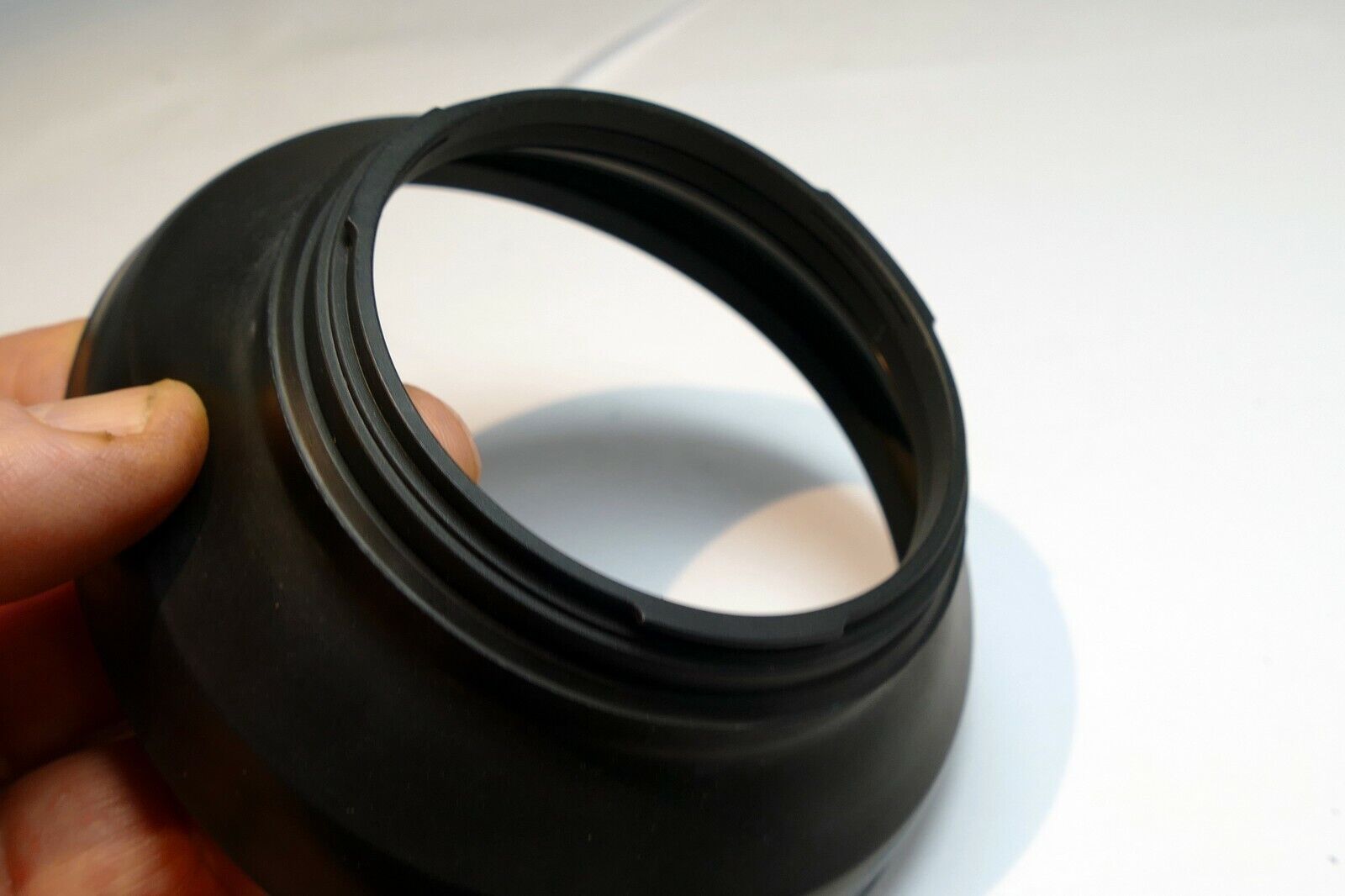 Quantaray Bayonet Lens Hood Shade unknown brand twist on type