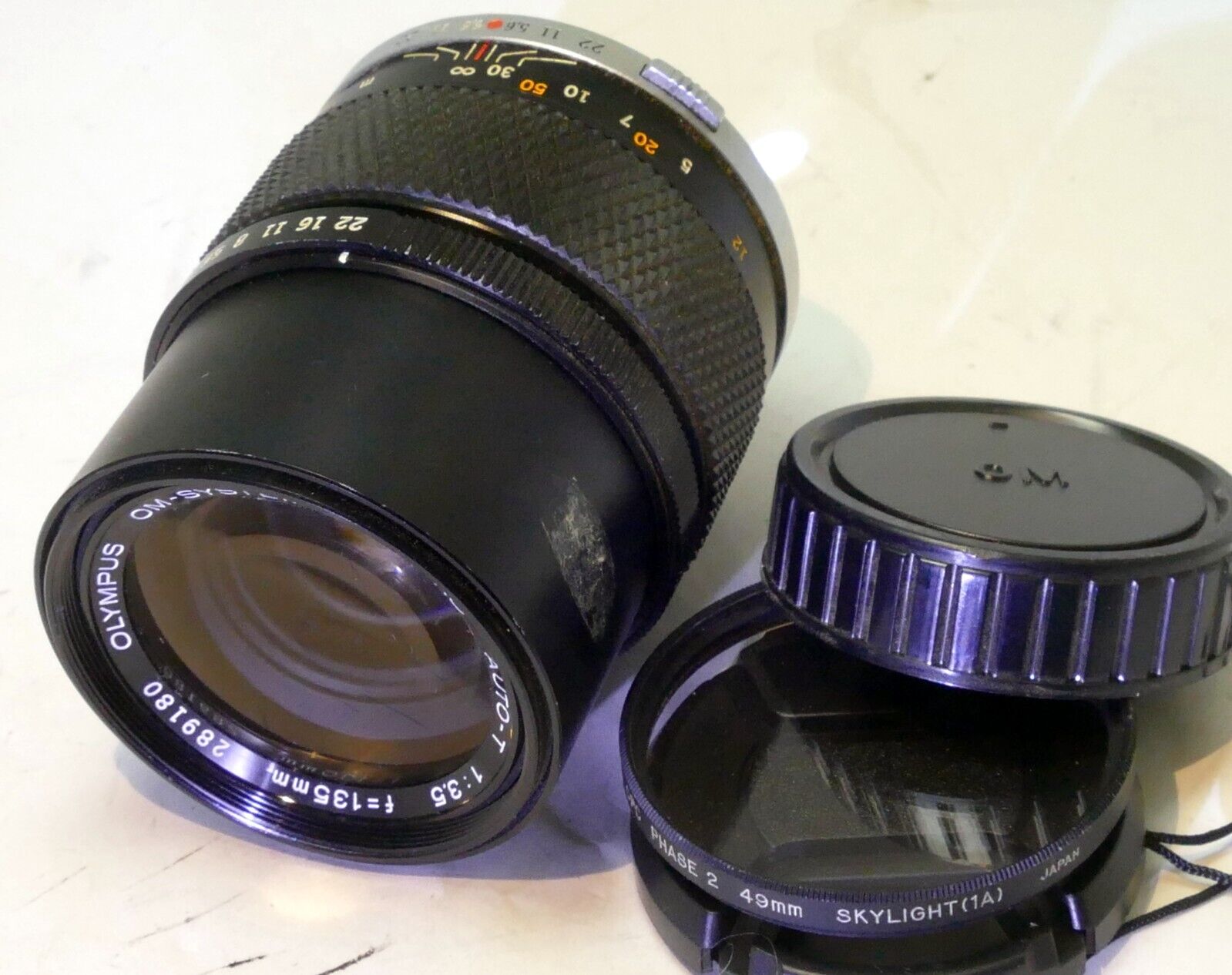 Olympus 135mm f3.5 OM Manual Focus OM-Mount Prime Lens telephoto