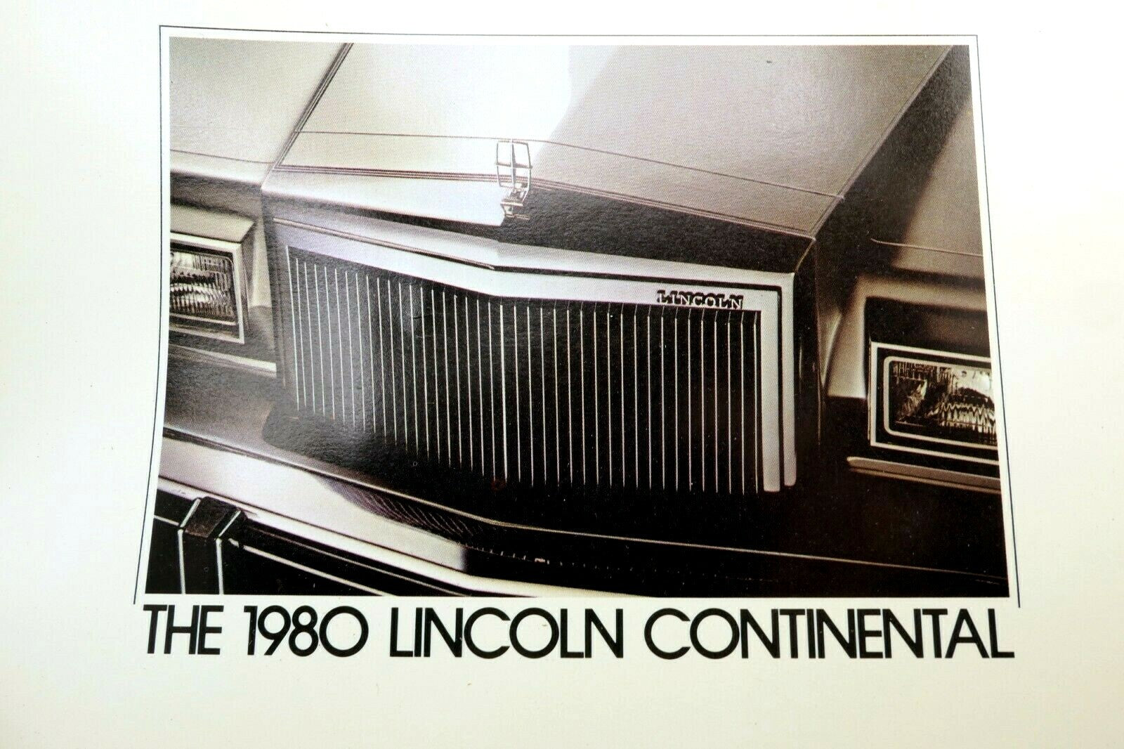 1980 Lincoln Continental Brochure Sales Publicité Ad