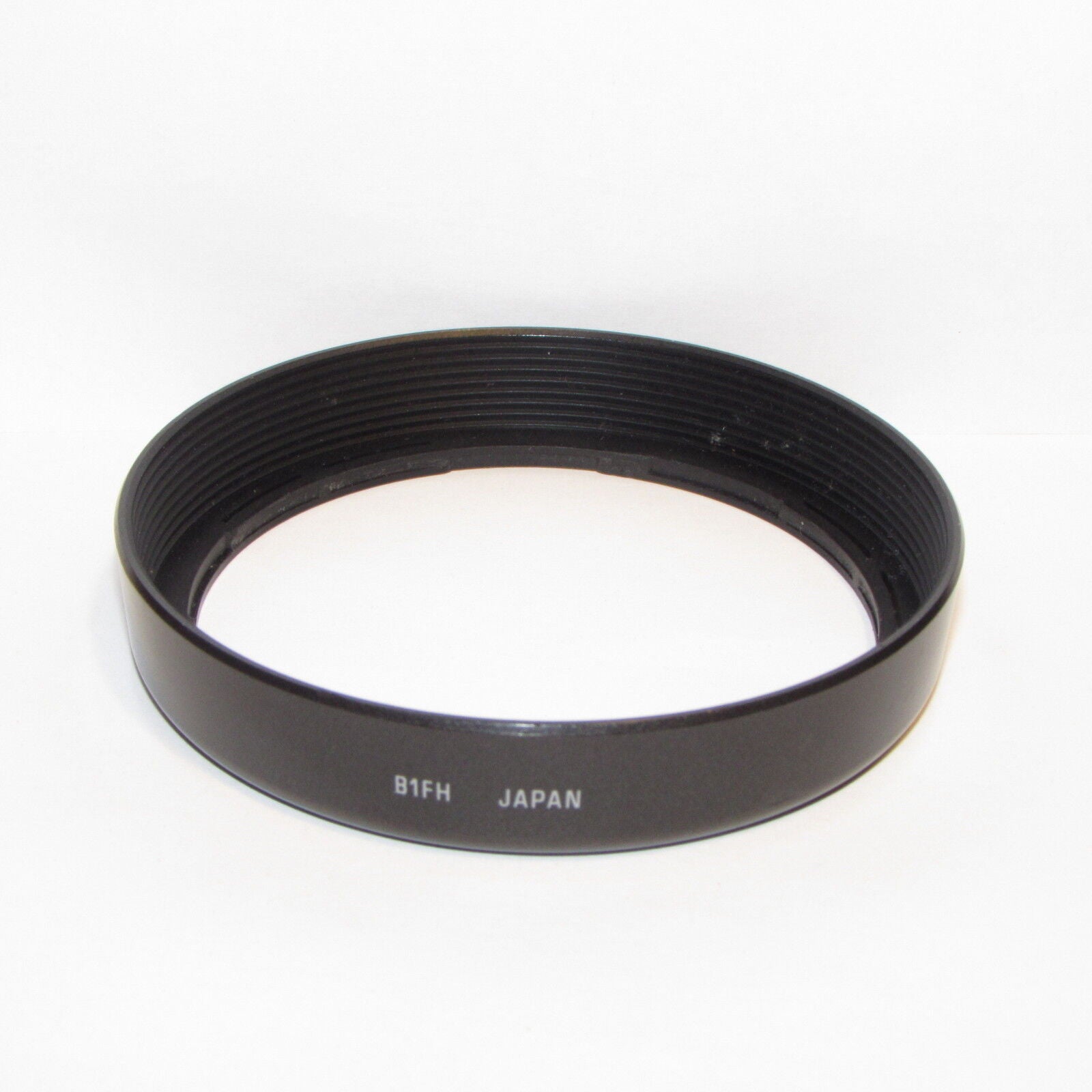 Used Tamron B1FH Lens Hood  Japan for 28-200mm f3.8-5.6 Lens S101005