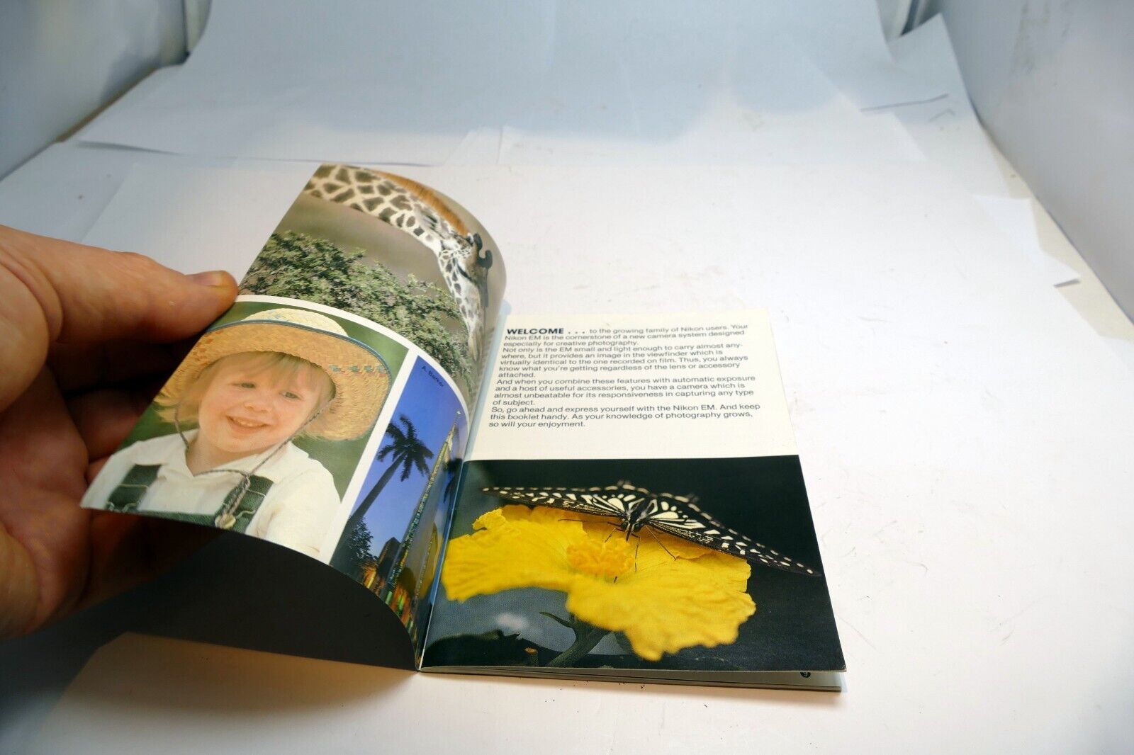 Nikon EM  Photo Guide Brochure