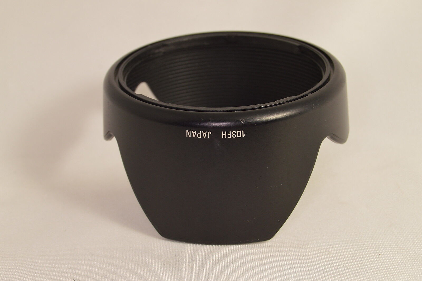 Tamron 1D3FH plastic Lens Hood Made in Japan for 28-105mm f4-5.6 AF zoom