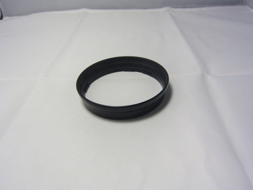 Used Plastic Lens Hood 72mm twist on type bayonet