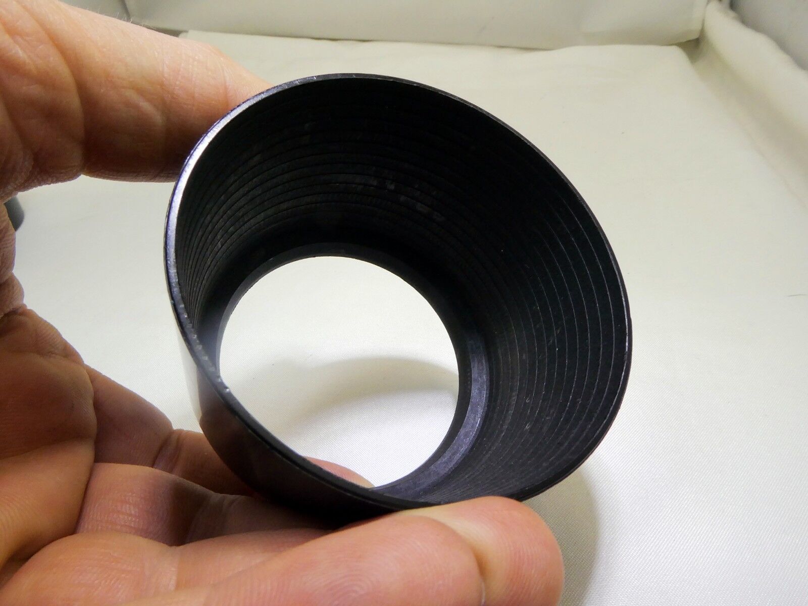 Tamron 84FH Lens Hood Shade for 70-210mm f3.8-4.0 Adaptall 46A Genuine OEM 58mm