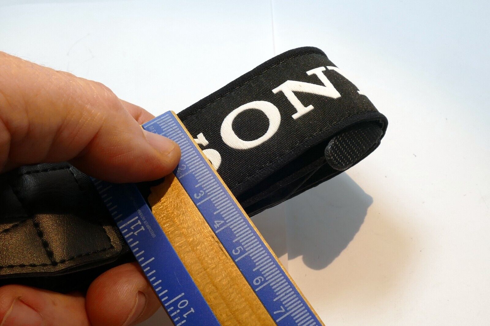Sony Alpha α7  Shoulder Camera  Strap Nylon canvas original  - mint condition