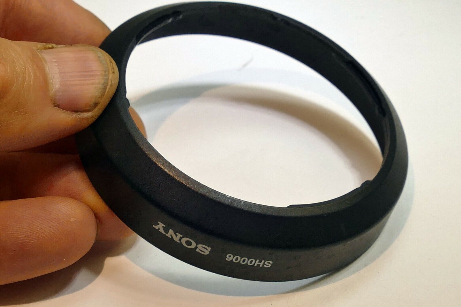 Sony Lens Hood Shade SH0006 18-70mm f3.5-5.6 Standard Zoom A mount AF DT SH 0006