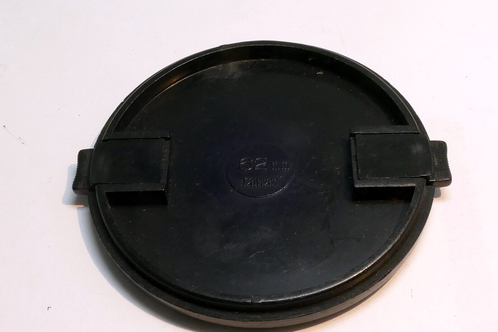 62mm Lens Cover Cap  for  70-300mm f4-5.6 300mm black snap on type