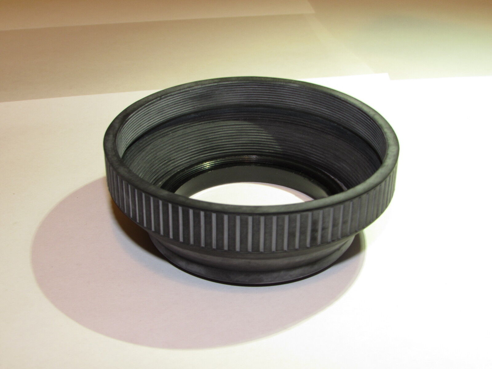 Used 62mm vintage Thick Rubber Collapsible Lens Hood