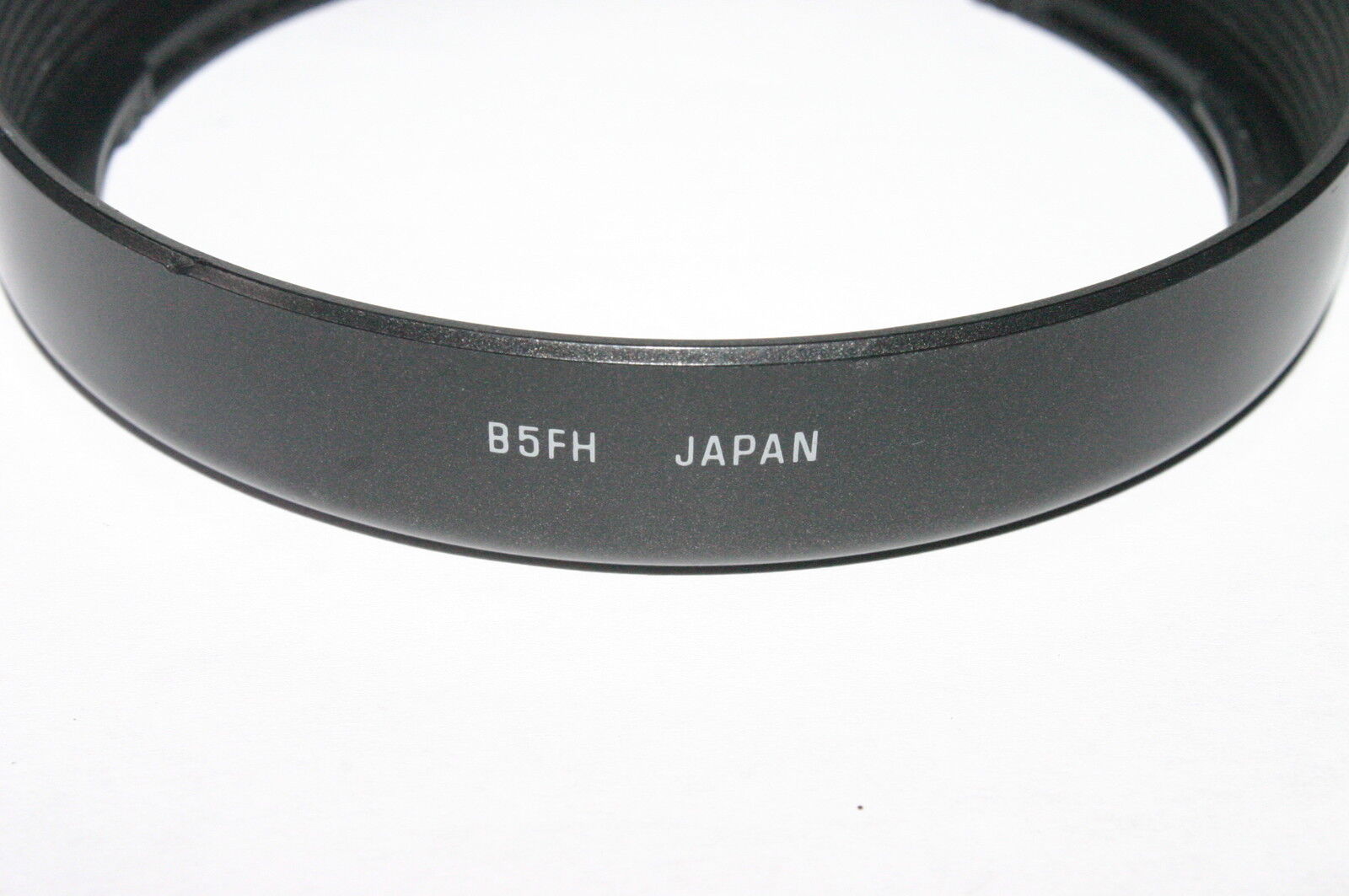Used Tamron B5FH Lens Hood for 28-200mm f/3.8-5.6  Adaptall 6411045