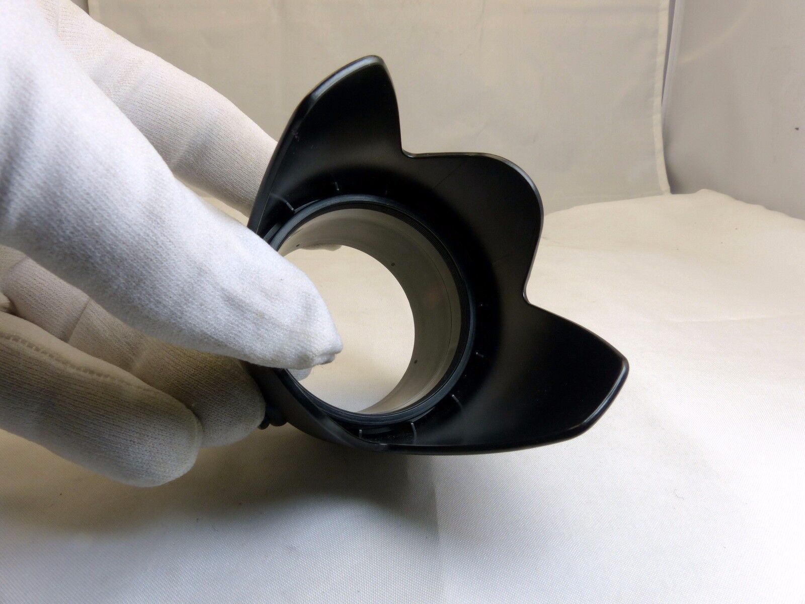 unknown brand 52.2mm Lens Hood B02026