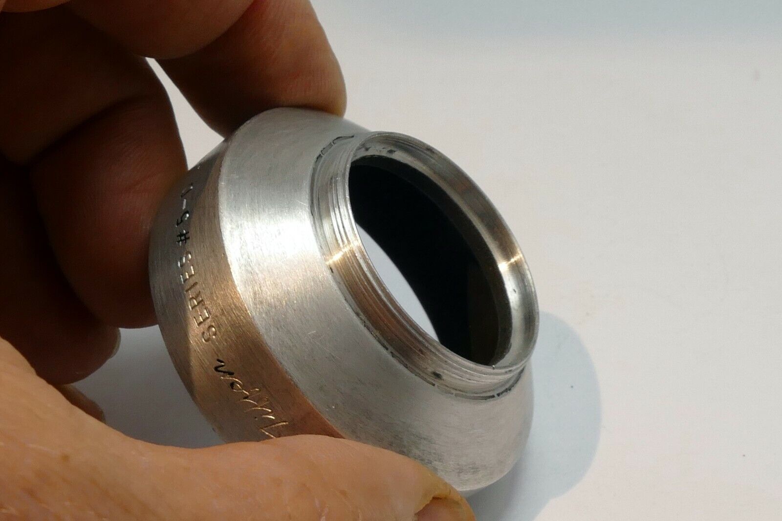Tiffen D Lens Hood Shade series 5 V screw in type metal 33.3mm