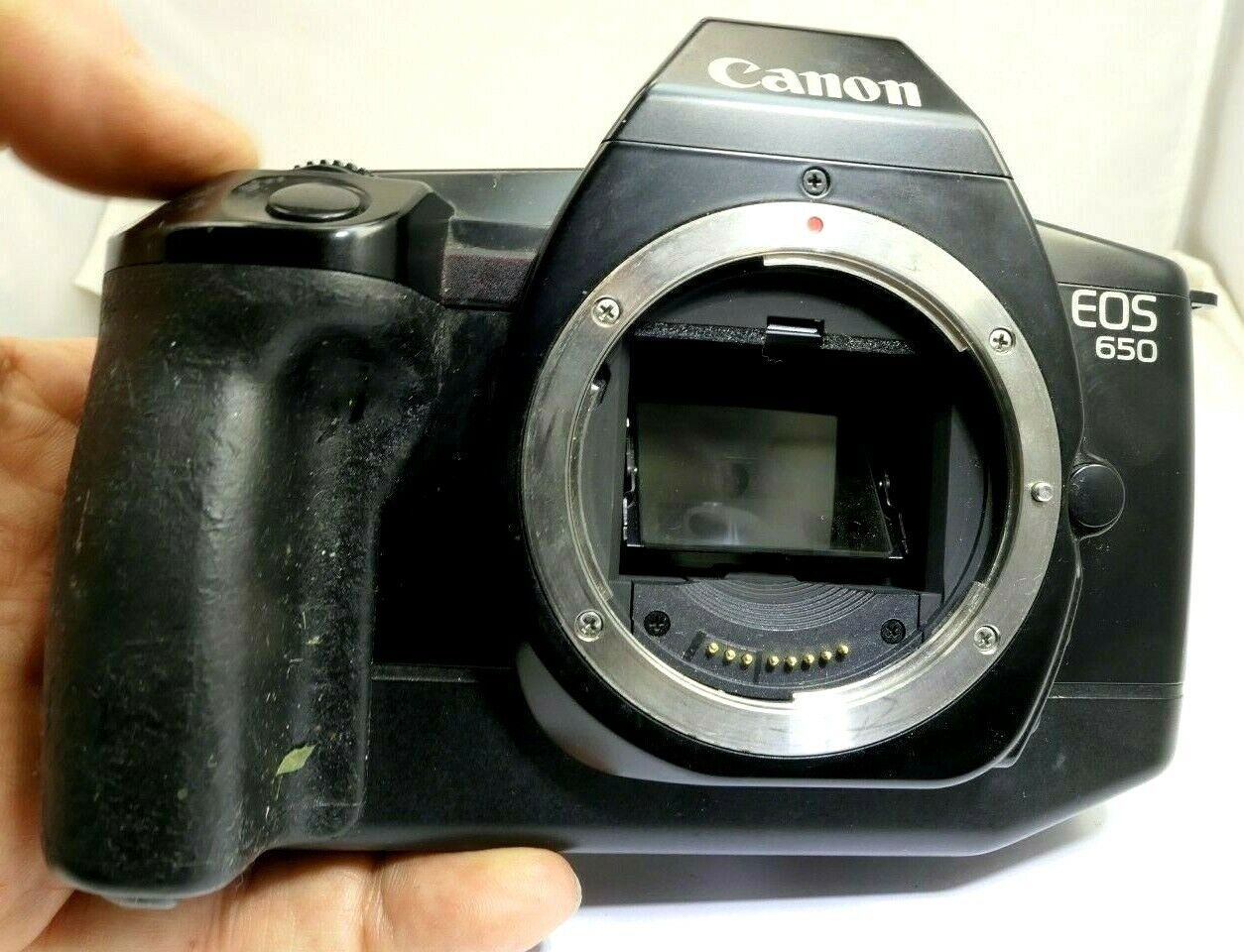 Canon EOS 650 35mm SLR Film SLR body only vintage