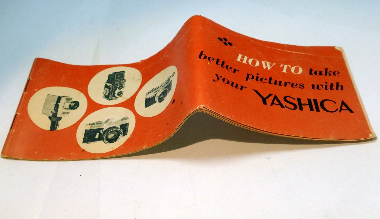 How to take BETTER Pictures Yashica Brochure D A 12 MAT 124 electro 35
