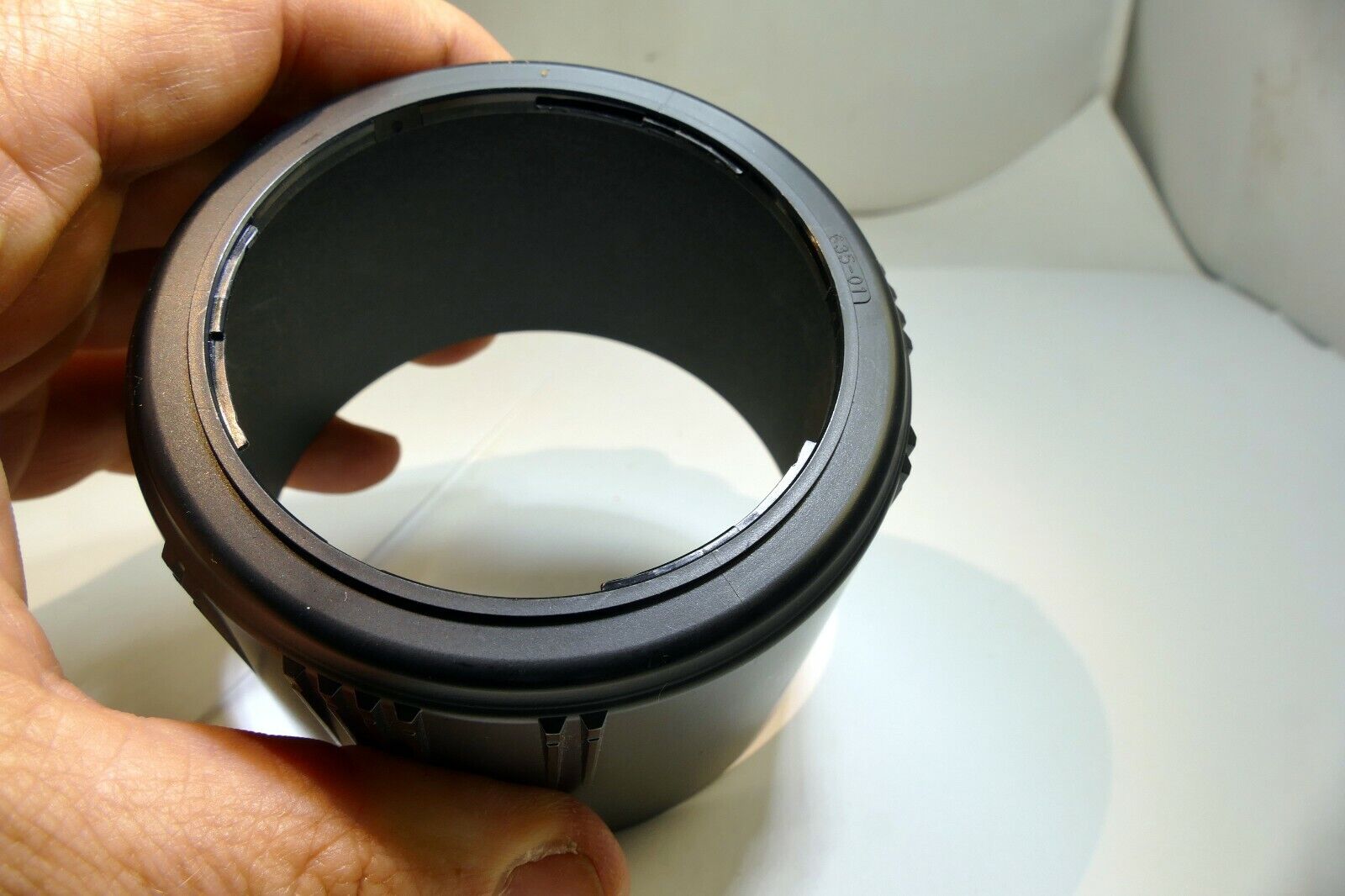 Sigma LH 635-01 Lens Hood Shade for 70-300mm f4-5.6 Macro AF APO