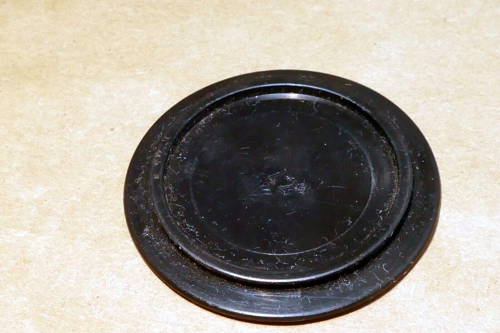 42mm T2 M42 Camera Body Cap Leica Leitz Black Plastic  slip on type for bellows