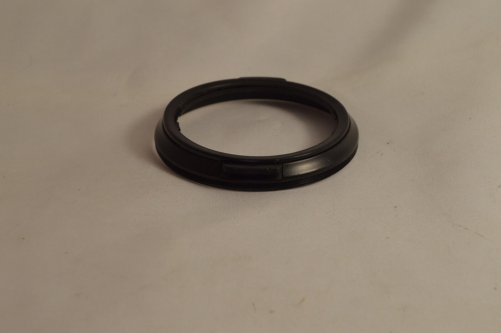 Plastic Lens Hood snap on type 58mm inner diameter O121040