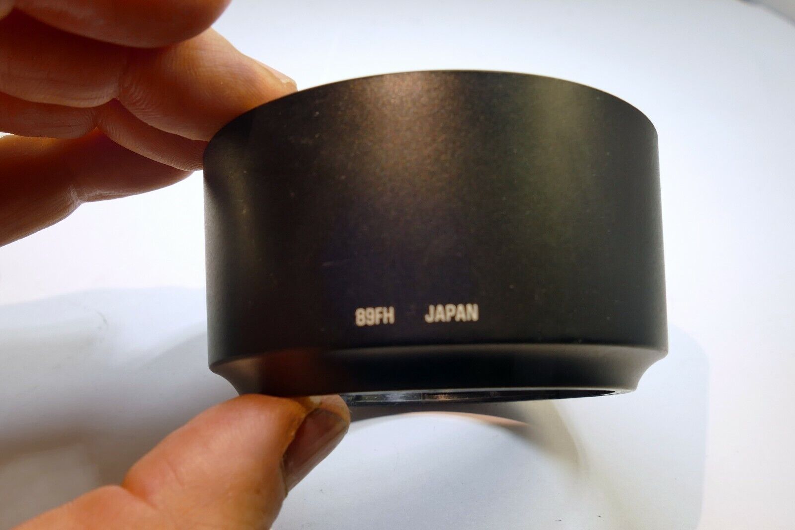 Tamron B9FH Lens Hood Shade for 90-300mm f4.5-5.6 AF Tele- macro