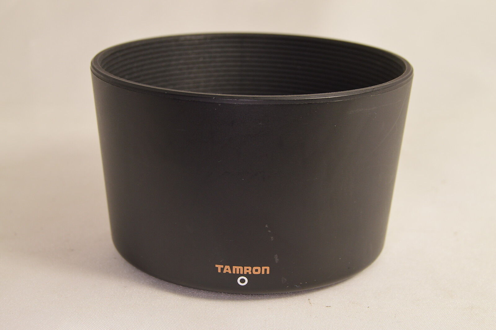 Tamron 1D2FH Plastic Lens Hood for 100-300mm f5-6.3 AF zoom tele SP O108026