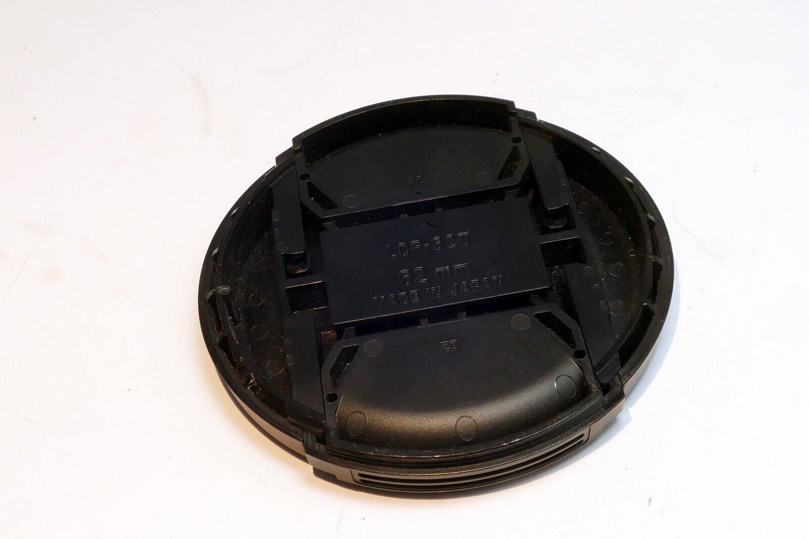 Sigma 62mm Front Lens Cap Metal slip on type 18-200mm 18-250mm 30mm f1.4 EX 70mm