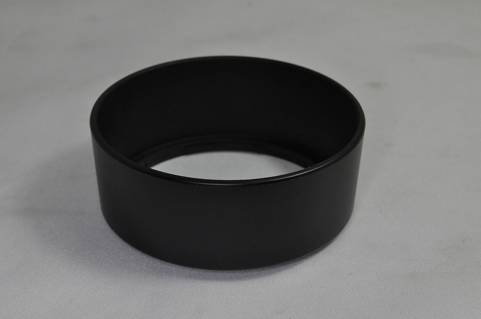 Plastic Lens Hood inner diameter 60.6mm (unknown brand) 5310021