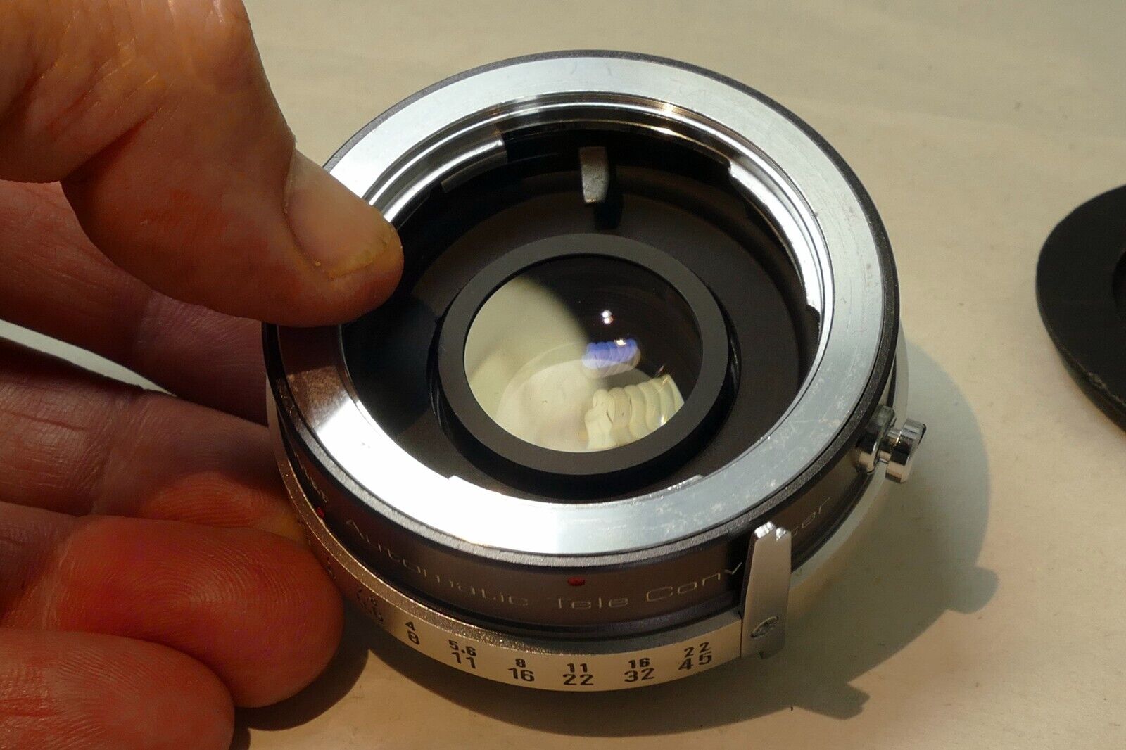 Vivitar 2X Automatic 2X-5 element Tele-Converter lens for Minolta MC