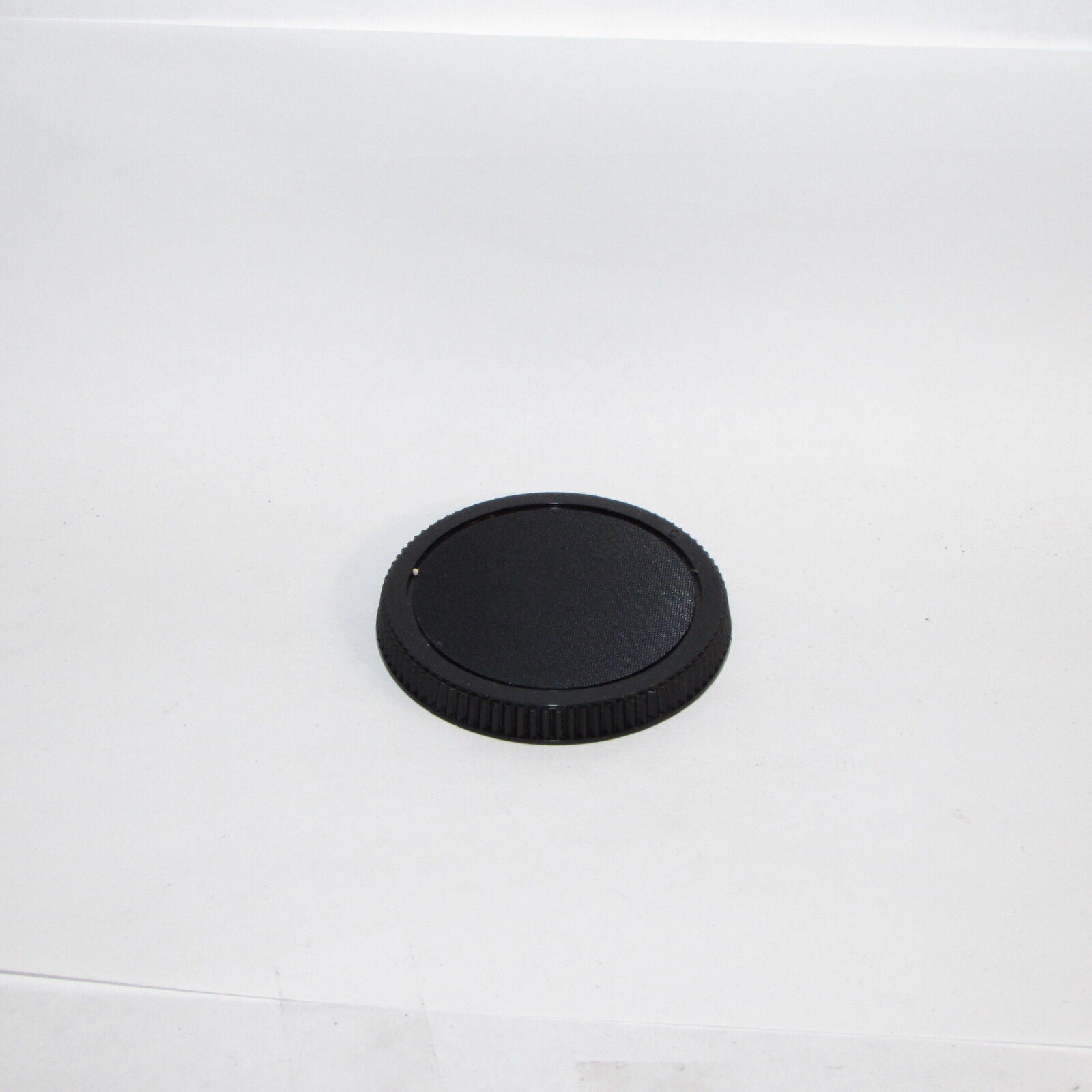 Used CA lens or Body Cap unknown brand B01137