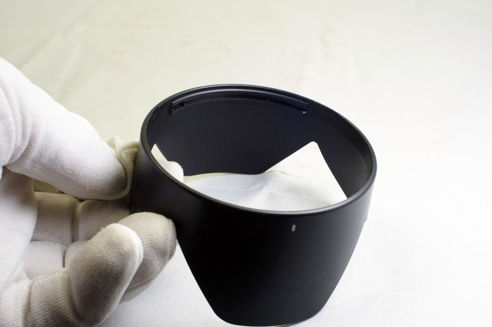 Unknown Brand Twist on  Plastic Lens Hood Shade 77.9mm ID