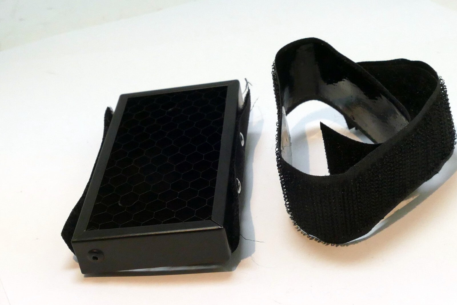 Hoop and loop adapter Honeycomb Grid Diffuser for Flash SB 430EX 600EX 700