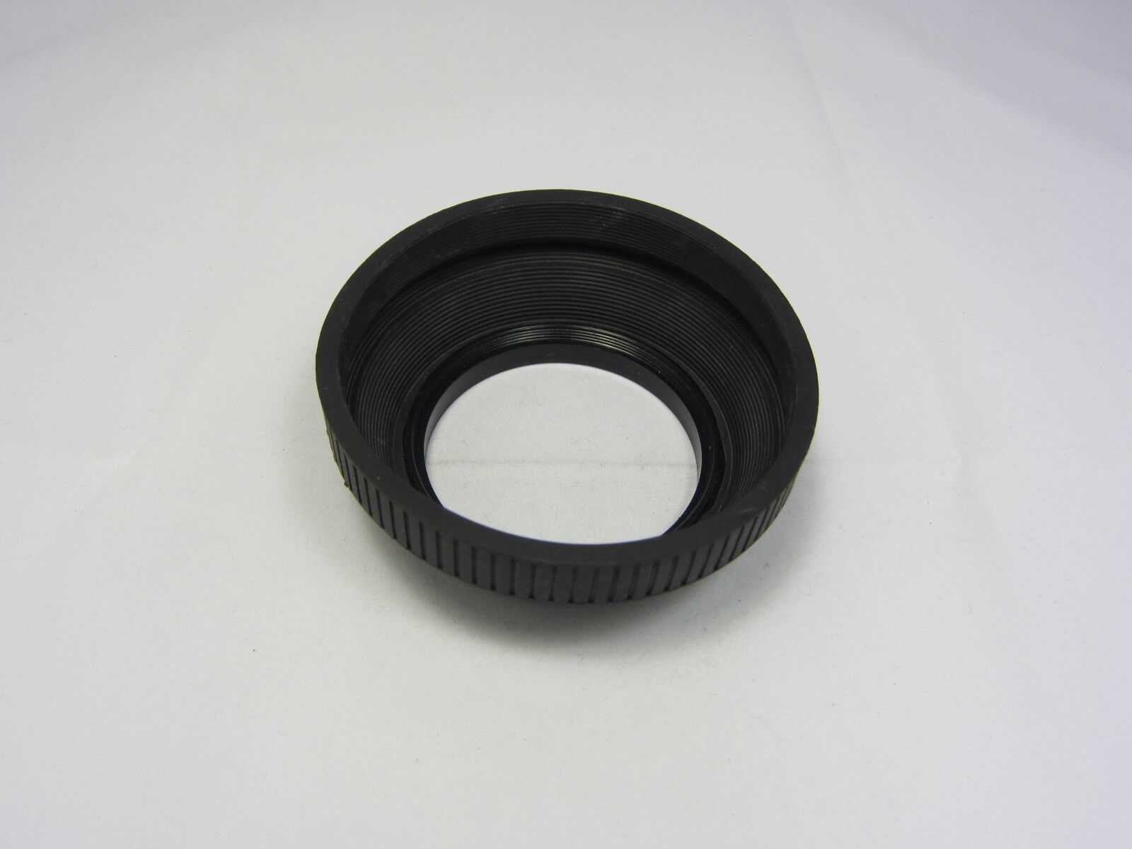 Used Unknown Brand 62mm Collapsible Rubber screw in Lens Hood N102024