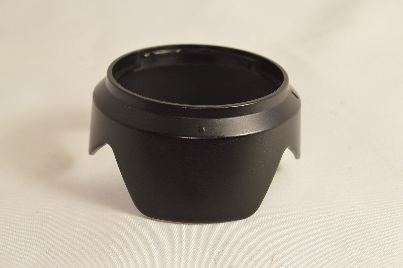 Unknown Brand 51.9mm Plastic Lens Hood Made in Malaysia O121020