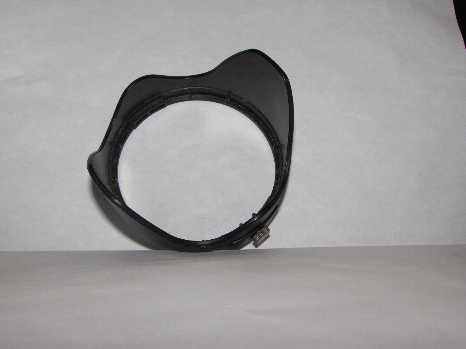 Used Unknown brand 75.8mm ID (inner diameter ) Lens Hood clip on B20532
