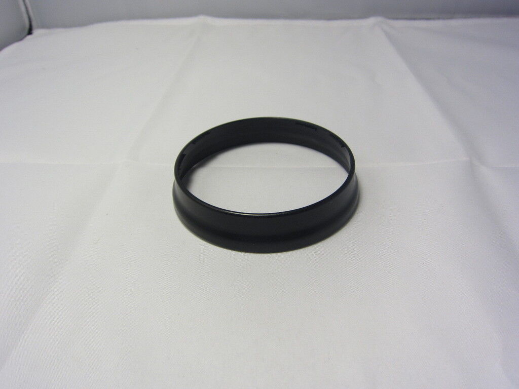 Used Plastic Lens Hood 72mm twist on type bayonet